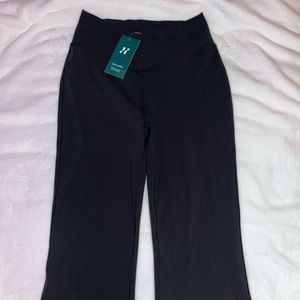 HALARA cross waist band flare leggings 🖤